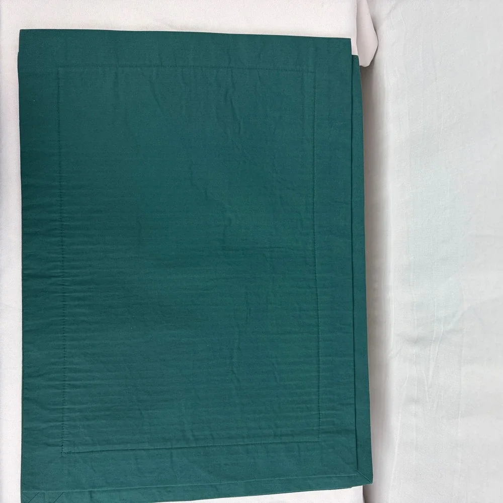 Set of 6 Forest Green Pleated Cotton Placemats with‎ Red Embroidered Trim Trim